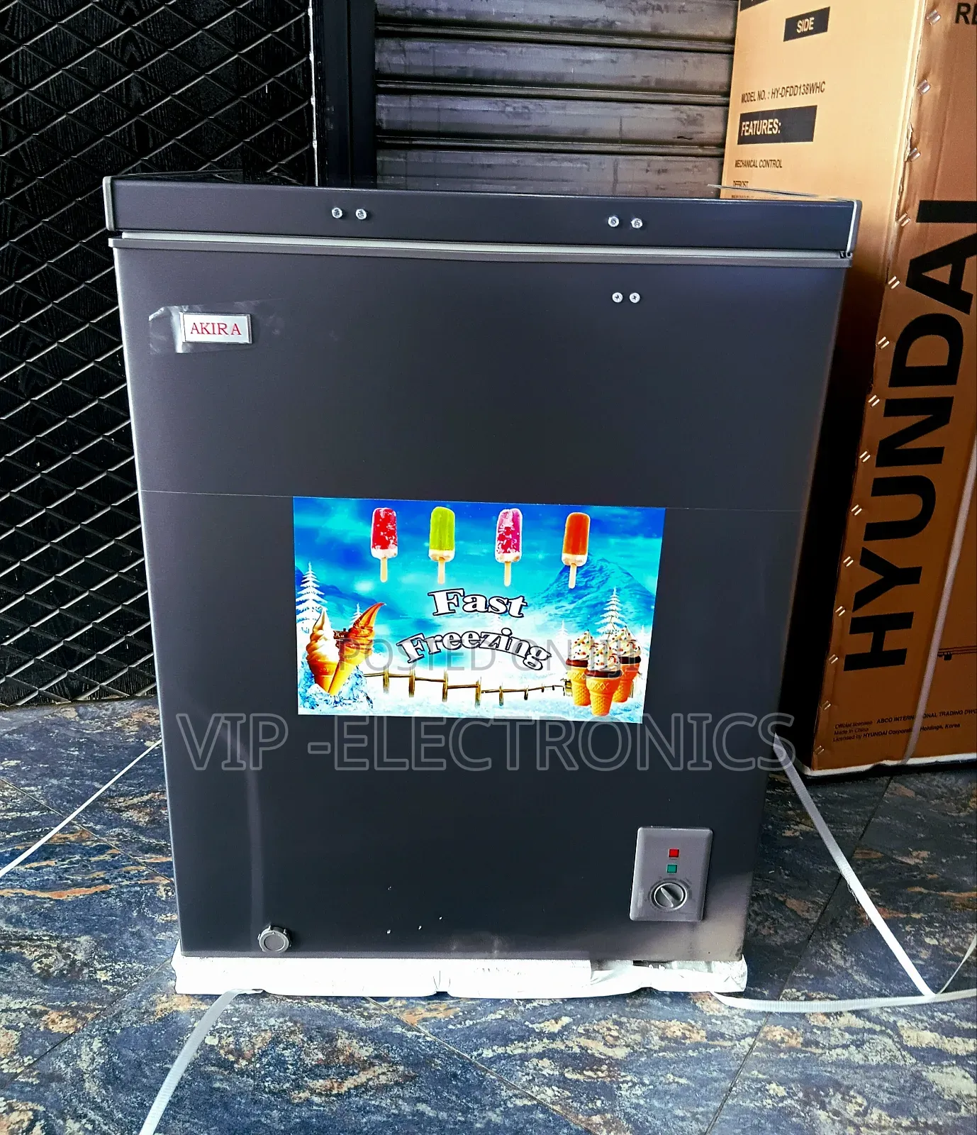 Akira Chest Freezer 220 Deep Freezers