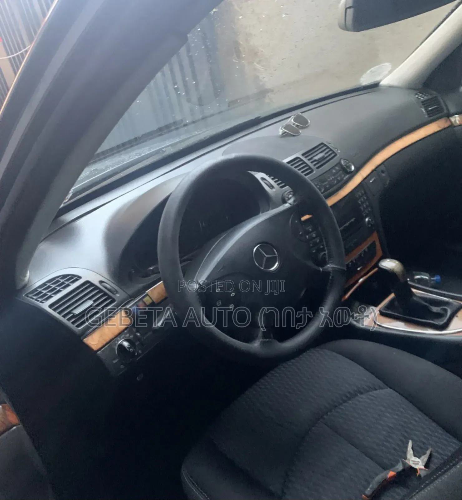 Mercedes-Benz E200 2006