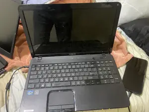 Laptop Toshiba Satellite C55 8GB Intel Core i7 HDD 750GB