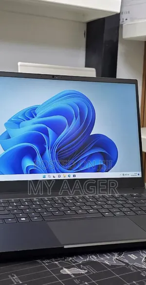 New Laptop HP Envy x360 16GB Intel Core i7 HDD 512GB
