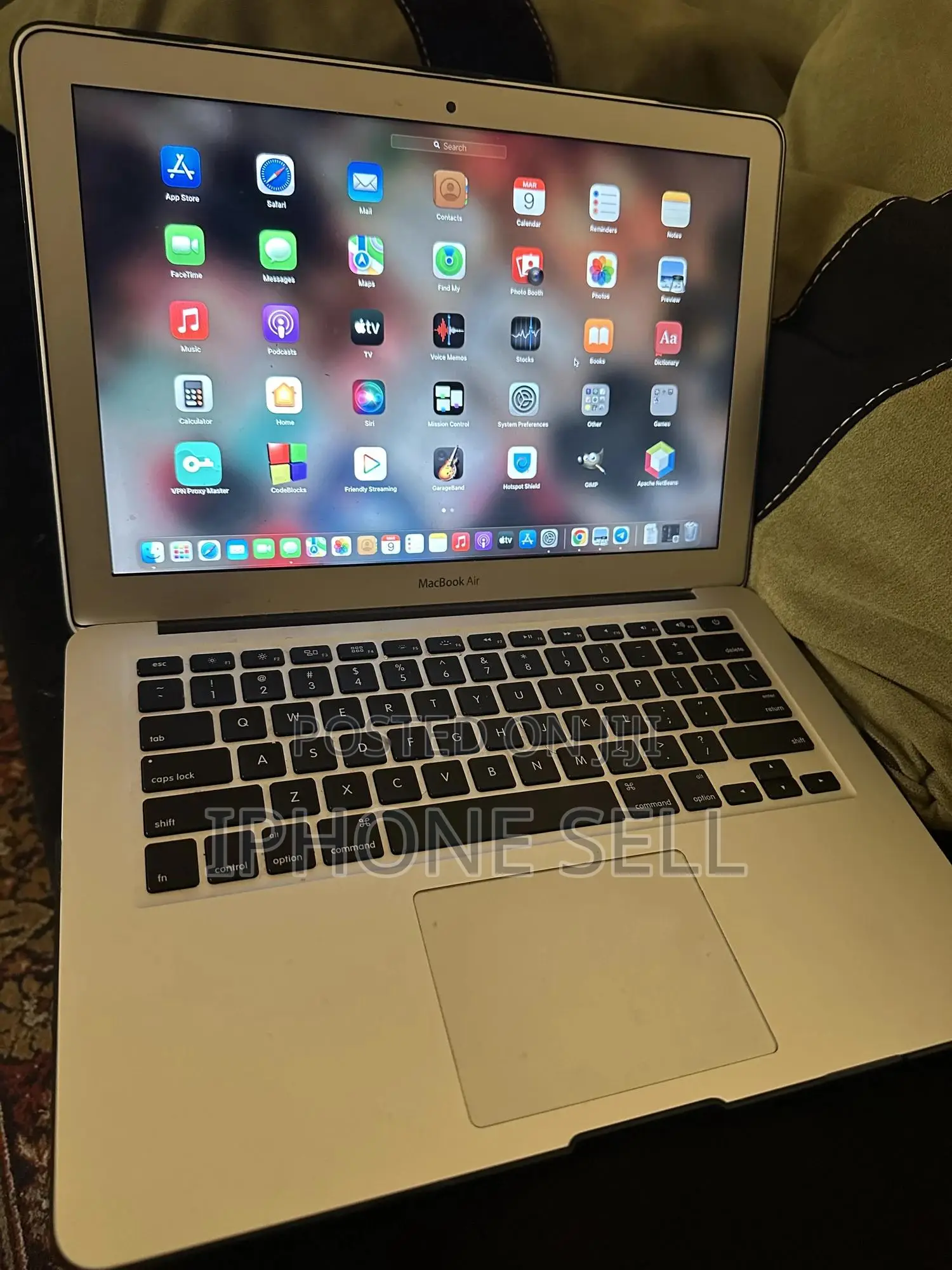 Laptop Apple MacBook Air 2017 8GB Intel Core i5 SSD 128GB