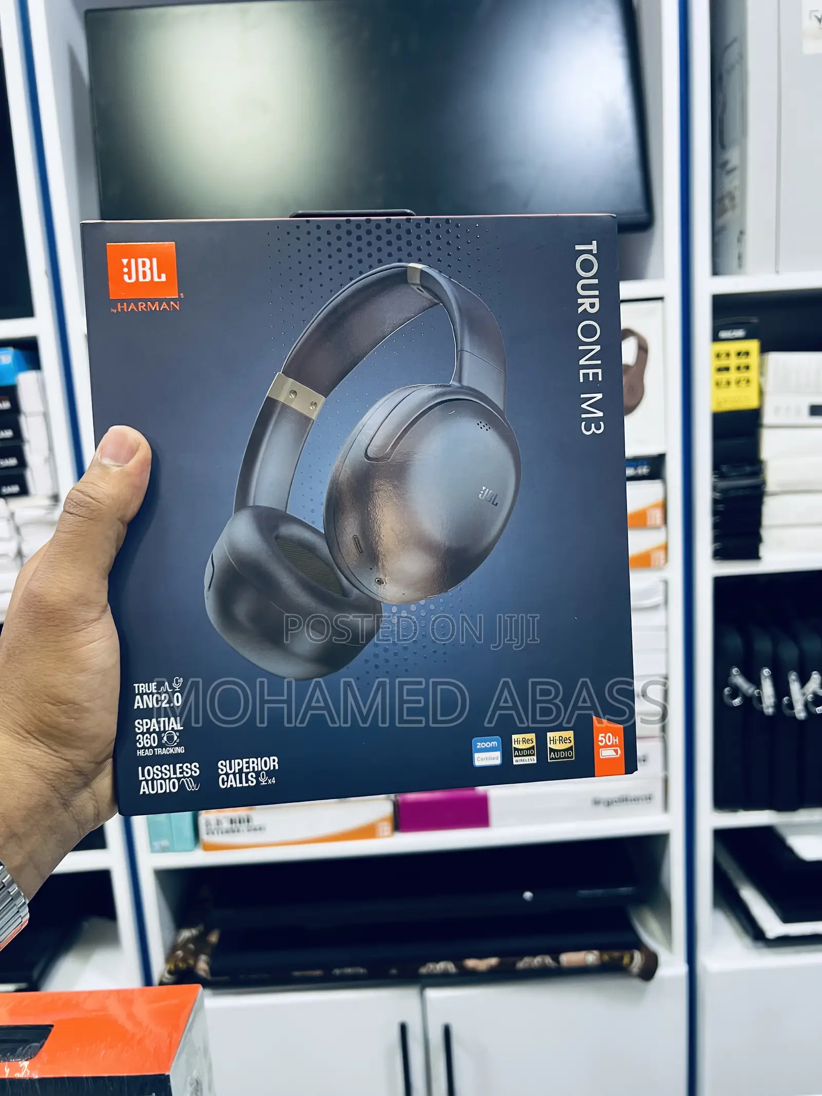 JBL Tour One M3