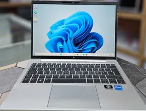 New Laptop HP EliteBook 830 G9 16GB Intel Core i5 SSD 512GB