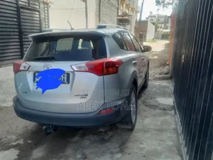 Toyota RAV4 2014 Silver