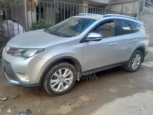 Toyota RAV4 2014 Silver