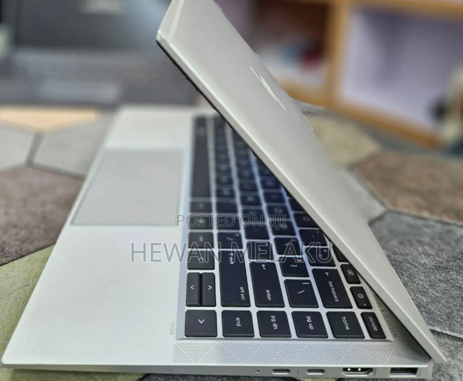 New Laptop HP EliteBook 1040 G8 16GB Intel Core i7 SSD 512GB
