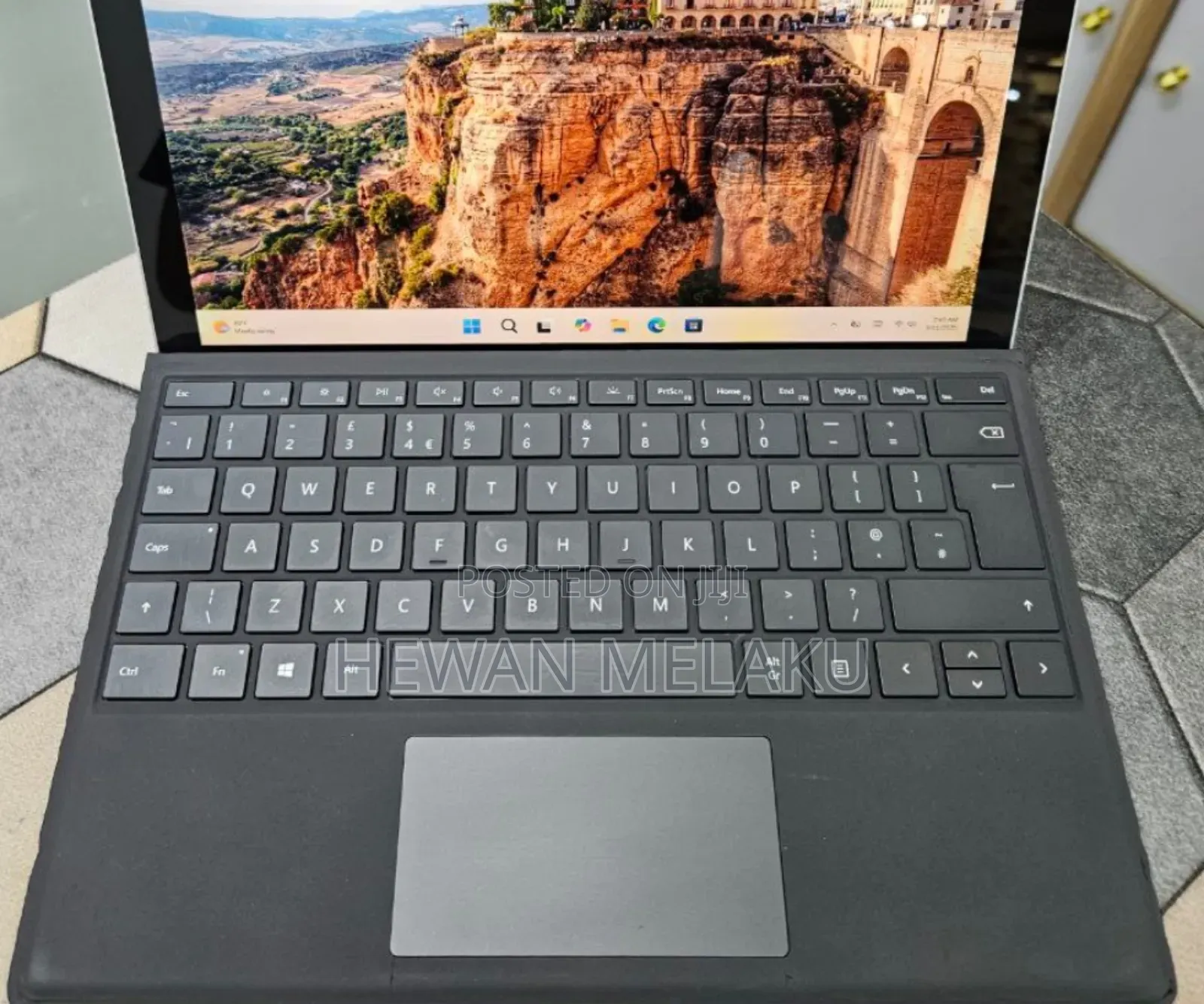 New Laptop Microsoft Surface Pro 7 16GB Intel Core i7 SSD 256GB