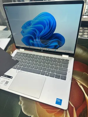 New Laptop HP OmniBook 5 14" 16GB Intel Core 7 SSD 512GB
