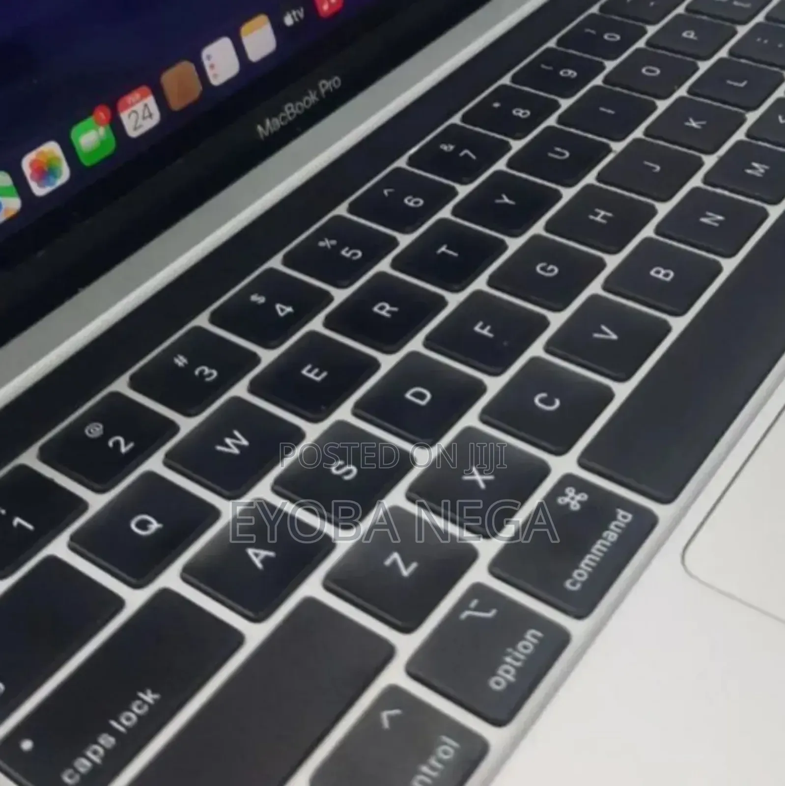 Laptop Apple MacBook Pro 2020 8GB Intel Core i5 SSD 256GB