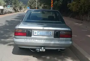 Toyota Corolla Sedan 1990 Silver