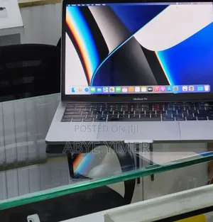 New Laptop Apple MacBook Pro M1 16GB Intel Core M SSD 256GB