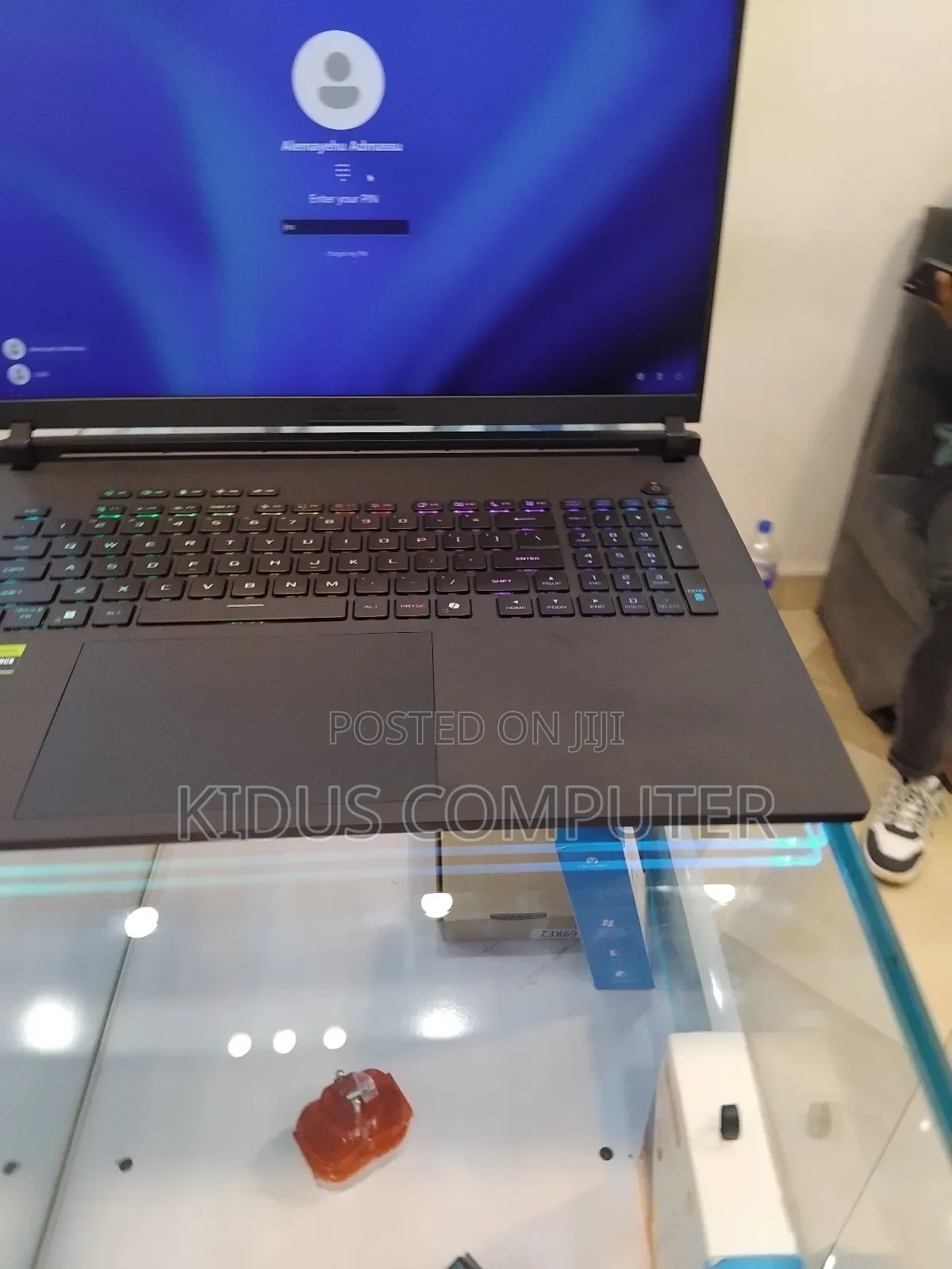 New Laptop Asus ROG Strix G16 G614 32GB Intel Core Ultra 9 SSD 2T