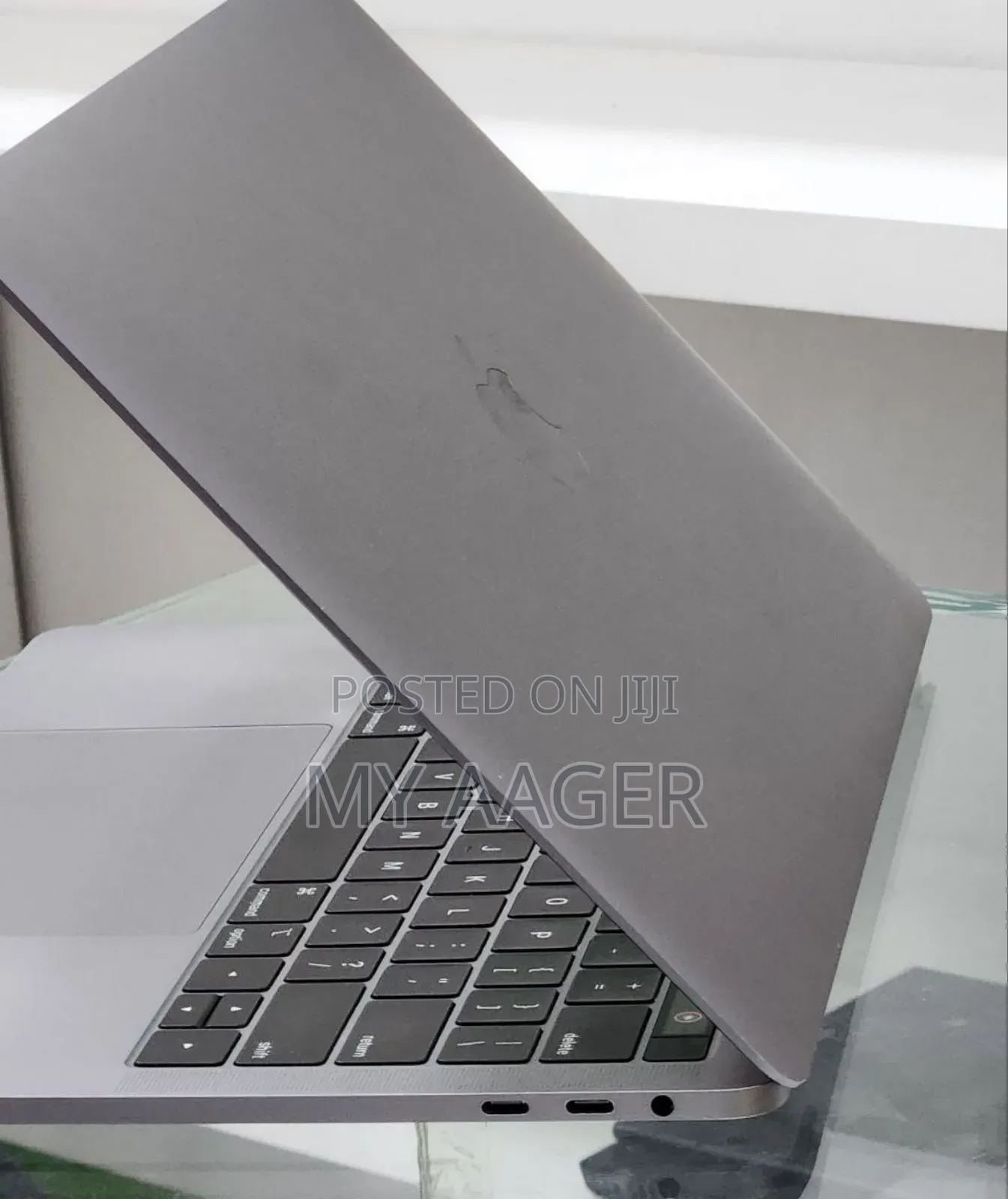 New Laptop Apple MacBook Pro 2019 16GB Intel Core i7 SSD 128GB