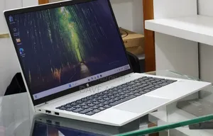 New Laptop HP ProBook 450 G8 16GB Intel Core i5 SSD 512GB