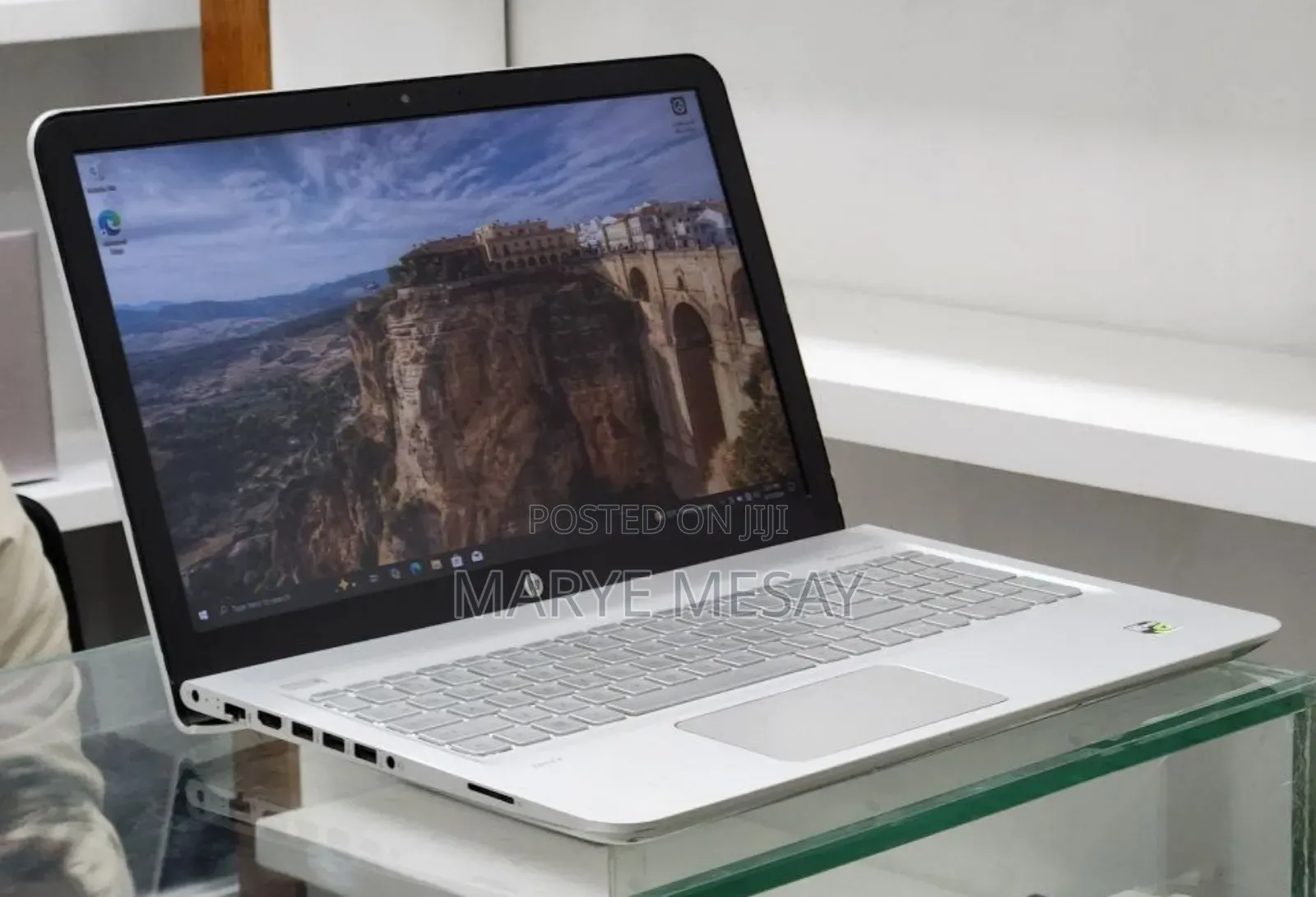 New Laptop HP Envy X2 8GB Intel Core i7 SSD 128GB