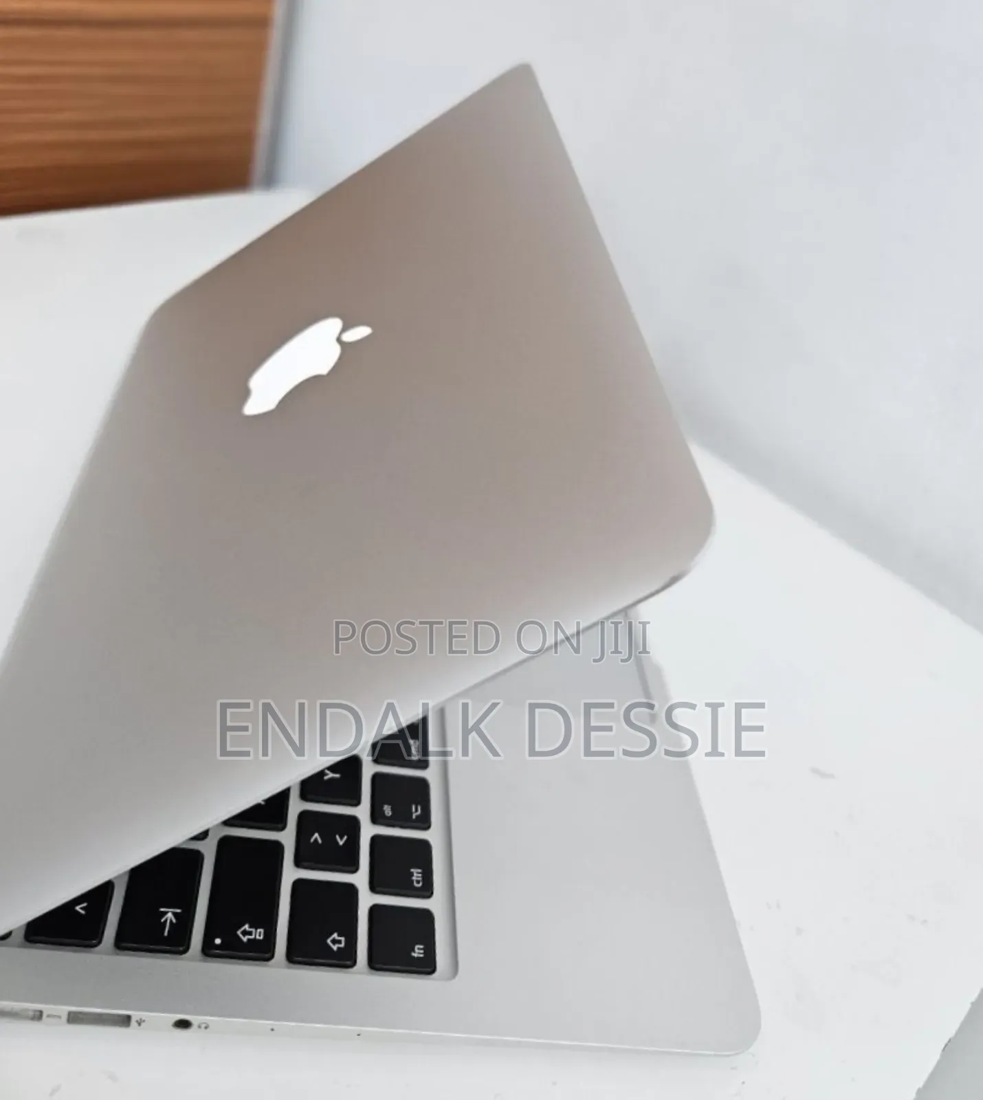 New Laptop Apple MacBook Air 2014 4GB Intel Core i5 SSD 256GB