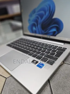 New Laptop HP EliteBook 830 G9 16GB Intel Core i7 SSD 512GB