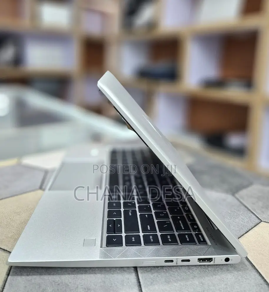 New Laptop HP EliteBook 845 G8 16GB AMD Ryzen 5 SSD 512GB