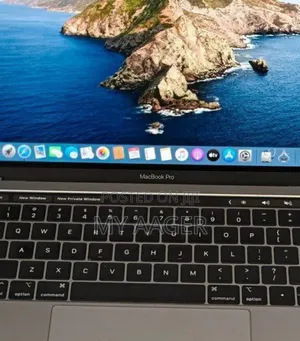 New Laptop Apple MacBook Pro 2019 16GB Intel Core i7 SSD 512GB