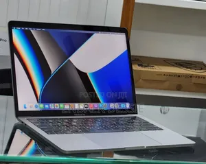 New Laptop Apple MacBook Pro M1 16GB Apple M1 Pro SSD 256GB