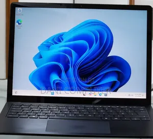 New Laptop Microsoft Surface 16GB Intel Core i7 SSD 512GB