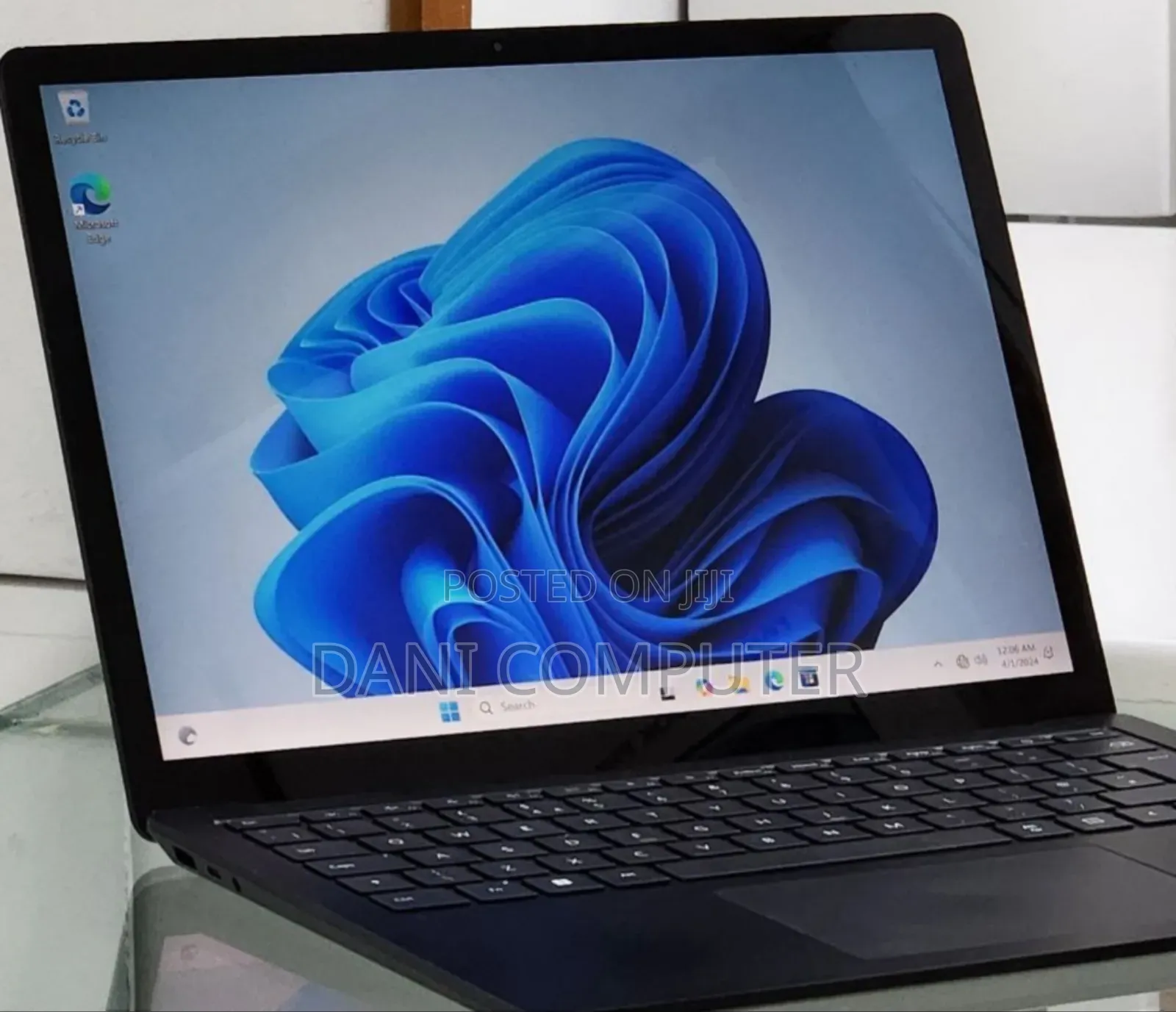 New Laptop Microsoft Surface 16GB Intel Core i7 SSD 512GB