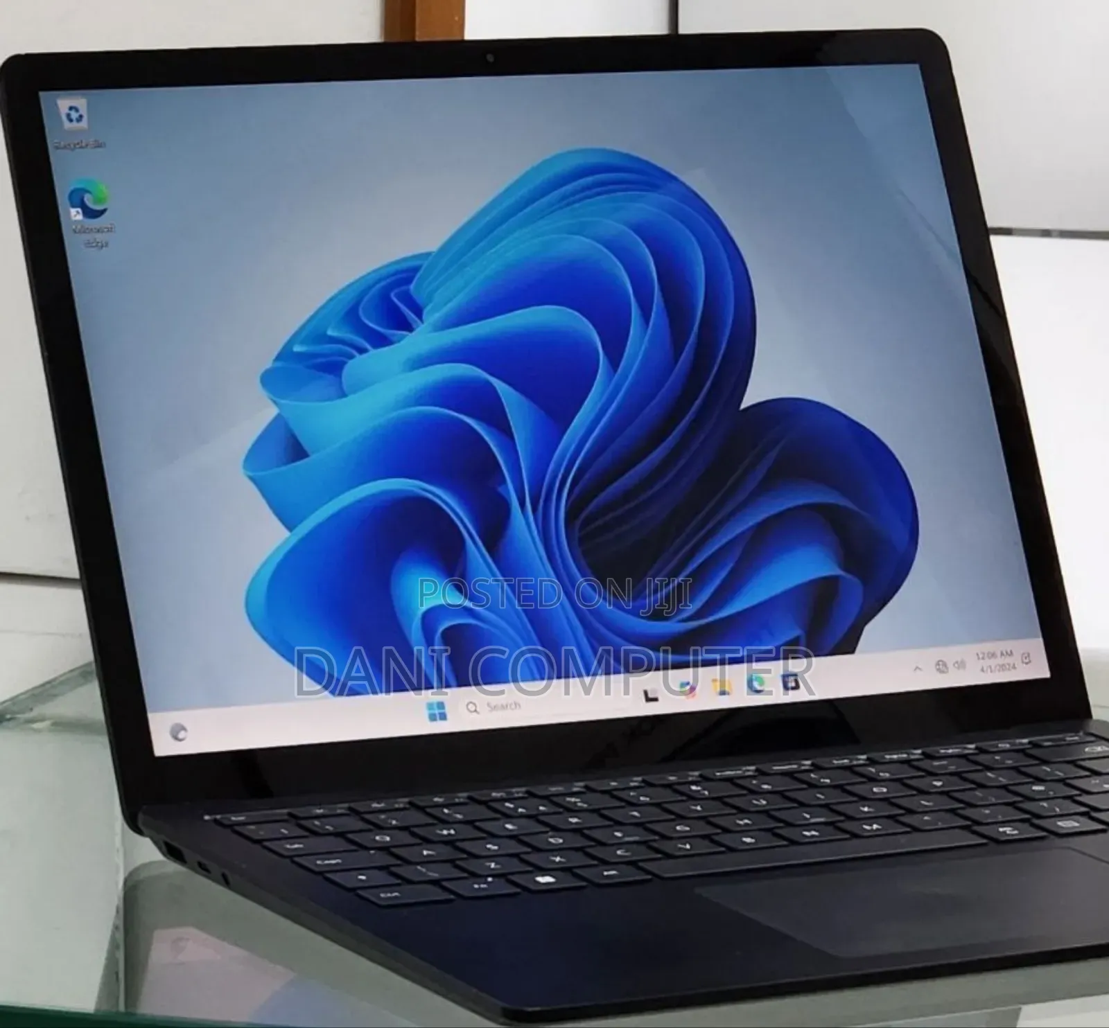 New Laptop Microsoft Surface 16GB Intel Core i7 SSD 512GB