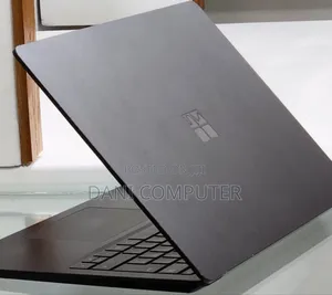 New Laptop Microsoft Surface 16GB Intel Core i7 SSD 512GB