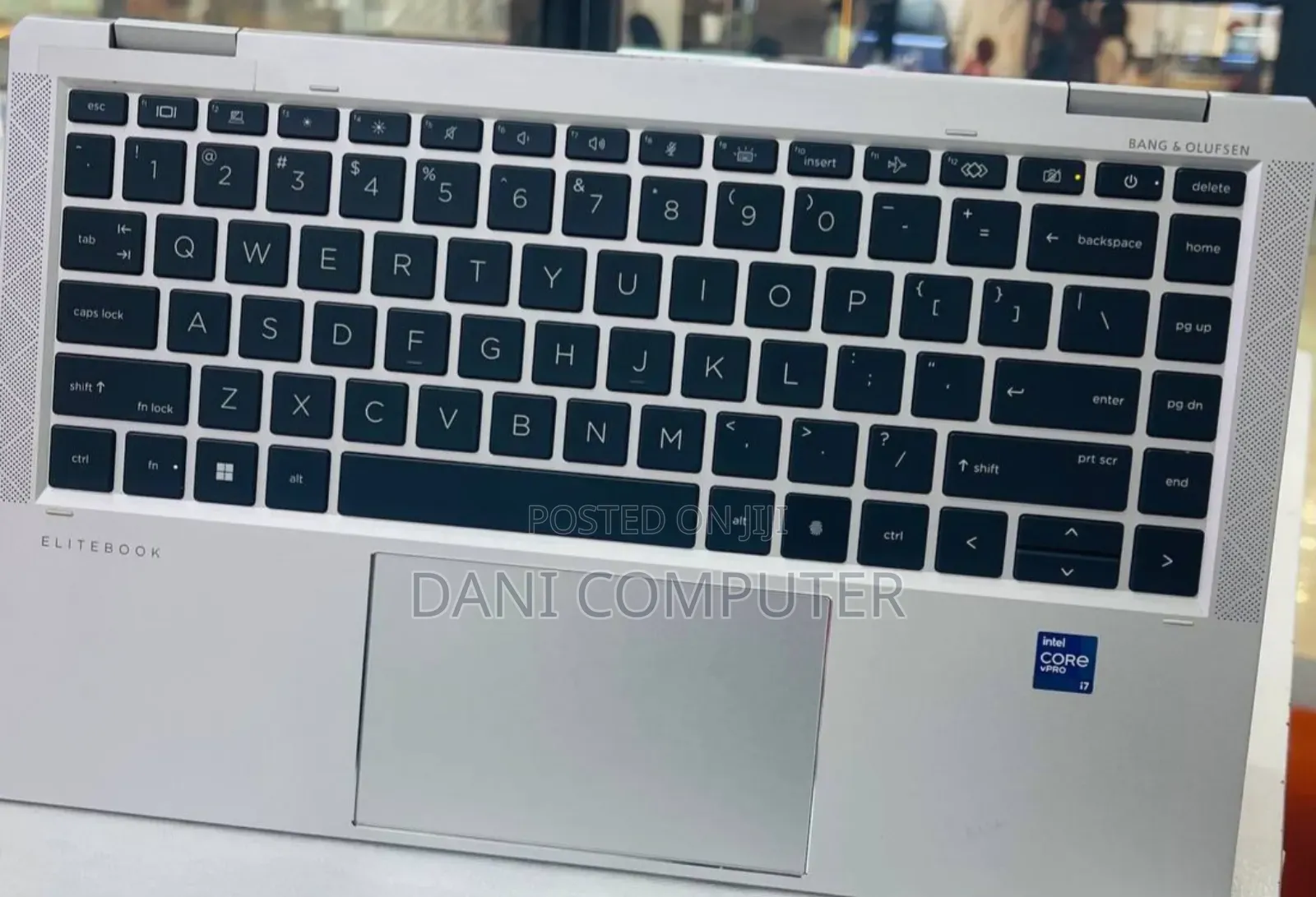New Laptop HP EliteBook 1040 G8 16GB Intel Core i7 SSD 512GB