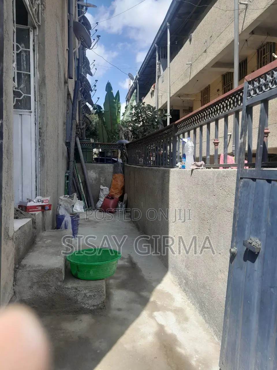 Furnished 2bdrm House in Bole for rent
