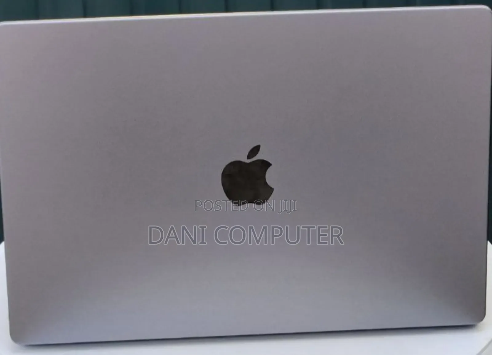 New Laptop Apple MacBook Pro 2021 M1 16GB Apple M1 Pro SSD 1T