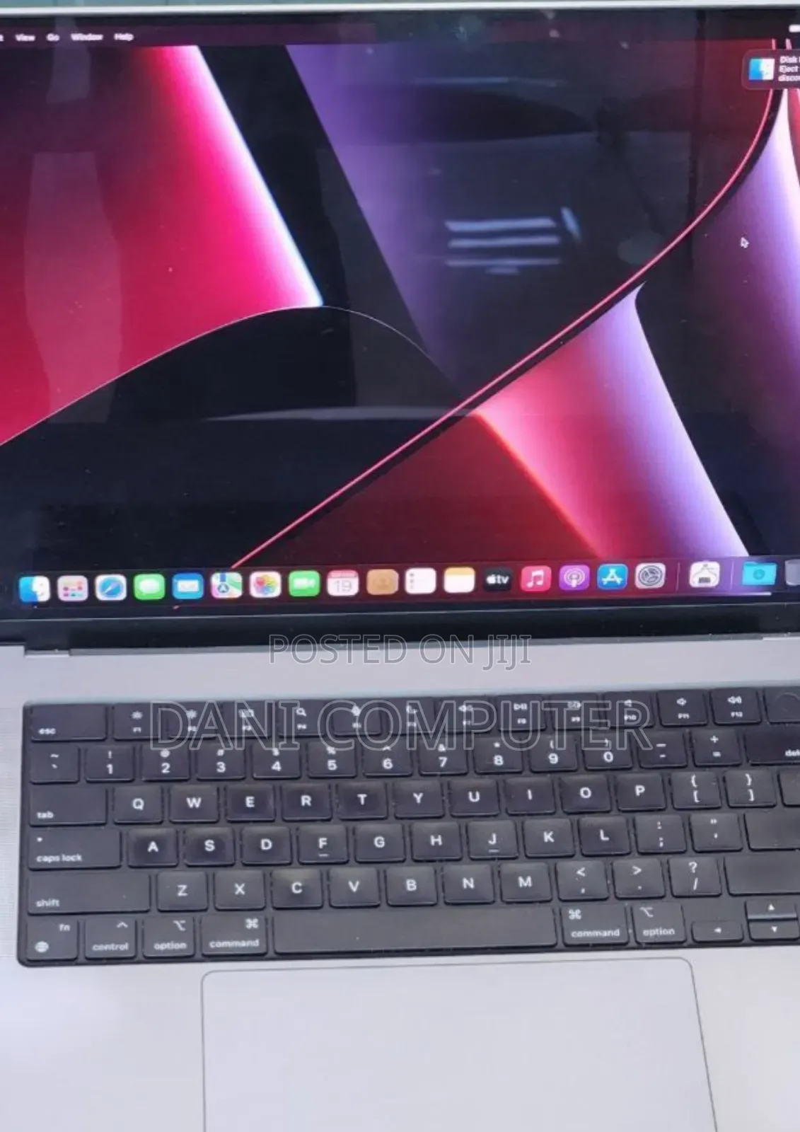 New Laptop Apple MacBook Pro 2021 M1 16GB Apple M1 Pro SSD 1T