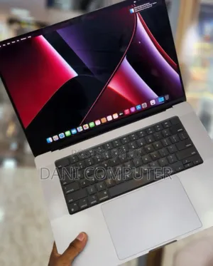 New Laptop Apple MacBook Pro 2021 M1 16GB Apple M1 Pro SSD 1T