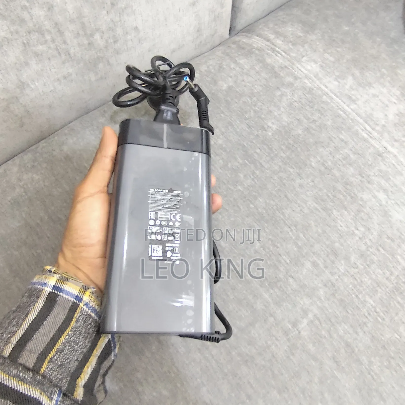 200 Watt Blue Pin Gaming Charger ** Brand New Out Put: 19.5 v -10a