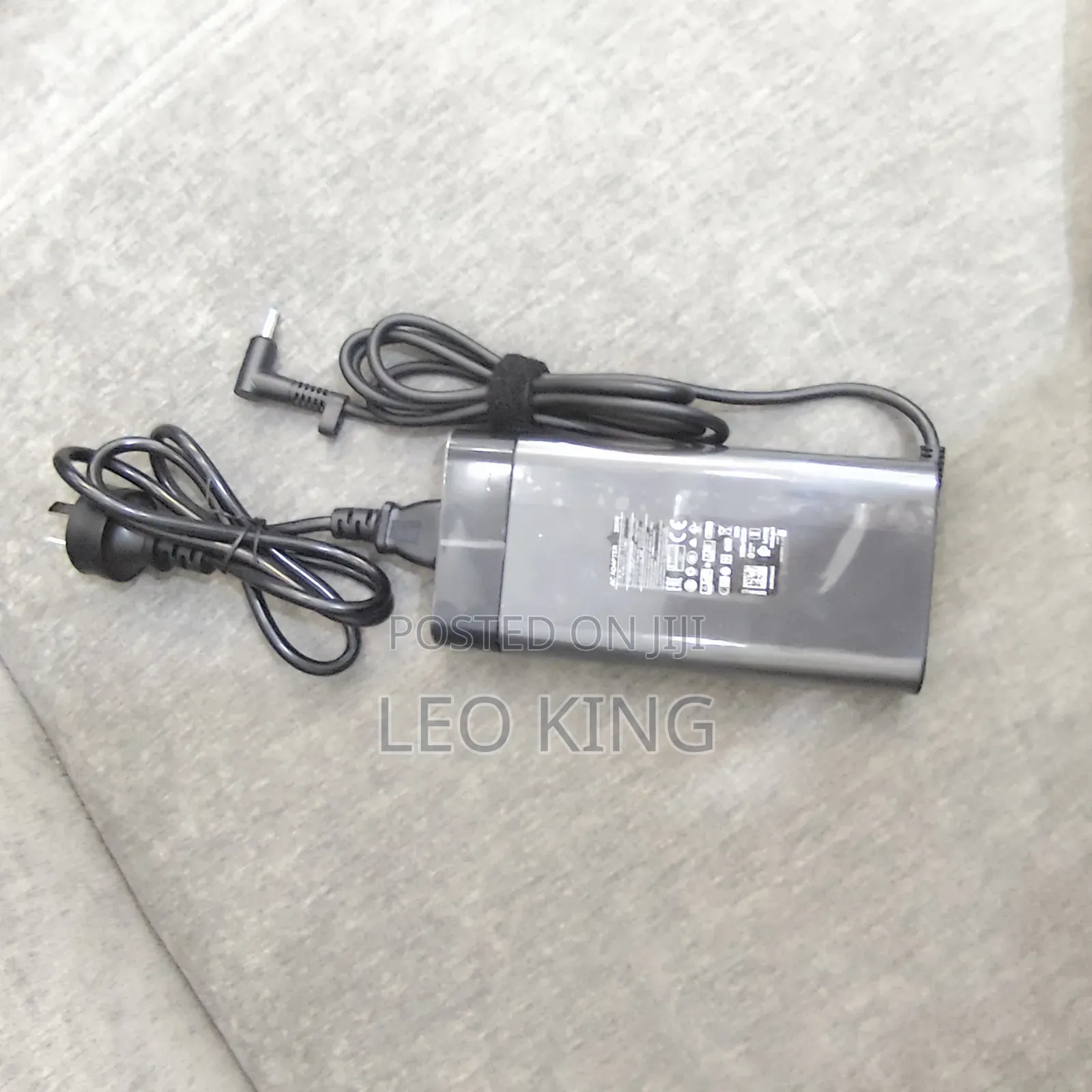 200 Watt Blue Pin Gaming Charger ** Brand New Out Put: 19.5 v -10a
