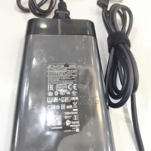 200 Watt Blue Pin Gaming Charger ** Brand New Out Put: 19.5 v -10a