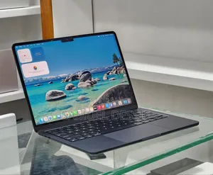 New Laptop Apple MacBook Air 2024 M3 13-inch 16GB Apple M3 SSD 512GB