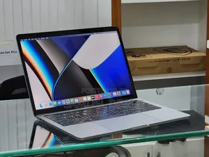 New Laptop Apple MacBook Pro 2020 M1 16GB Apple M1 SSD 256GB