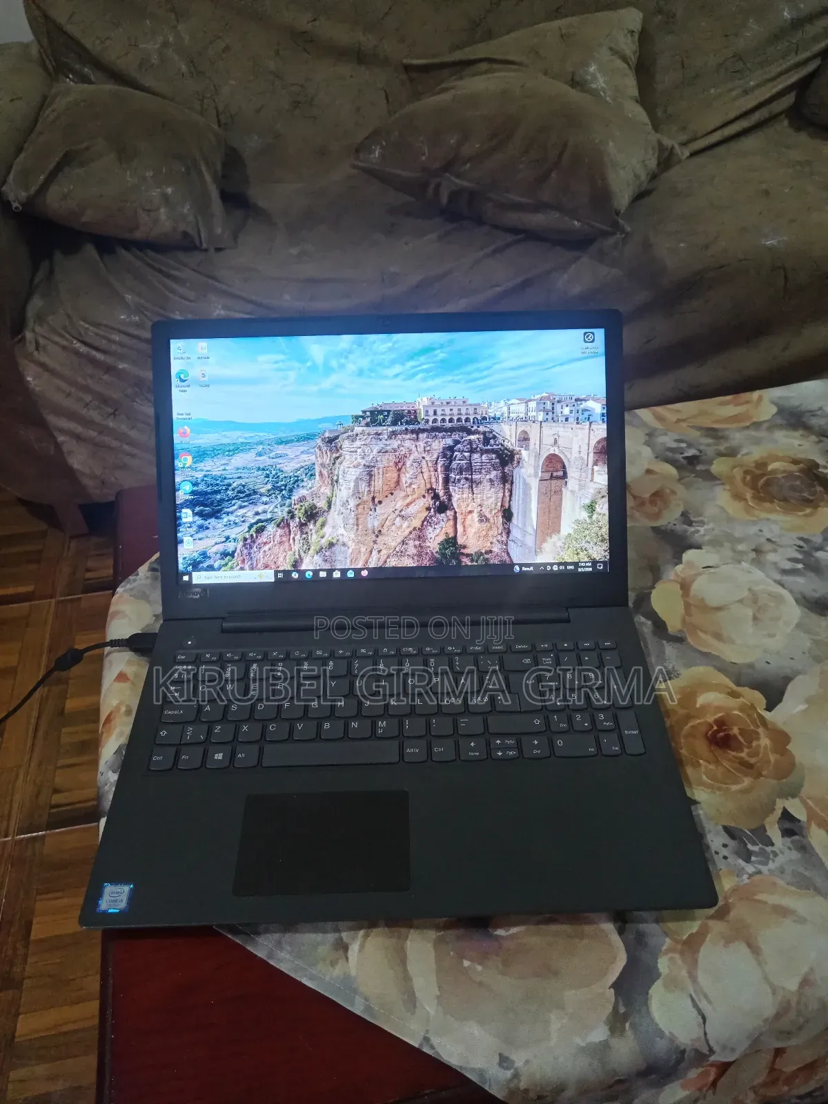Laptop Lenovo V130-15IKB 8GB Intel Core i5 SSD 256GB