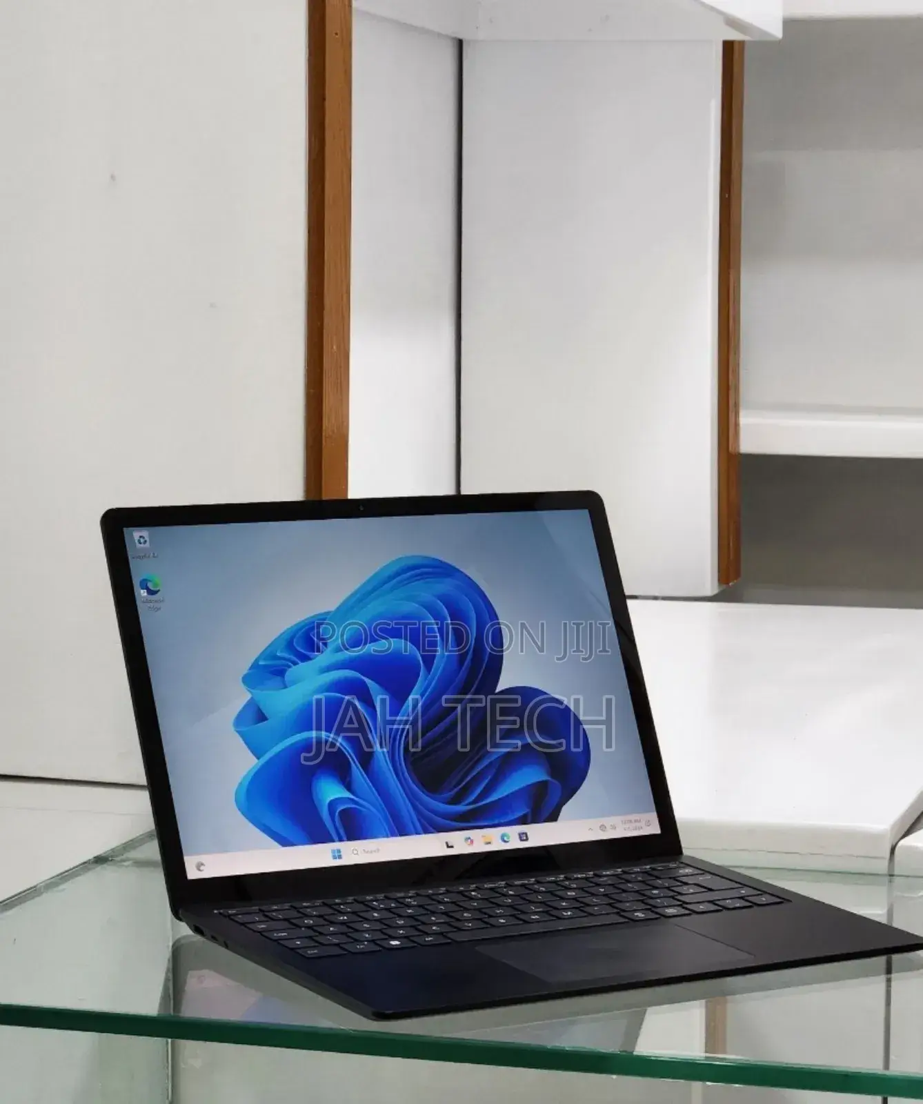 New Laptop Microsoft Surface Laptop 4 16GB Intel Core i7 SSD 512GB