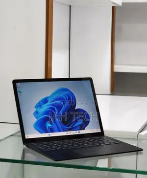 New Laptop Microsoft Surface Laptop 4 16GB Intel Core i7 SSD 512GB