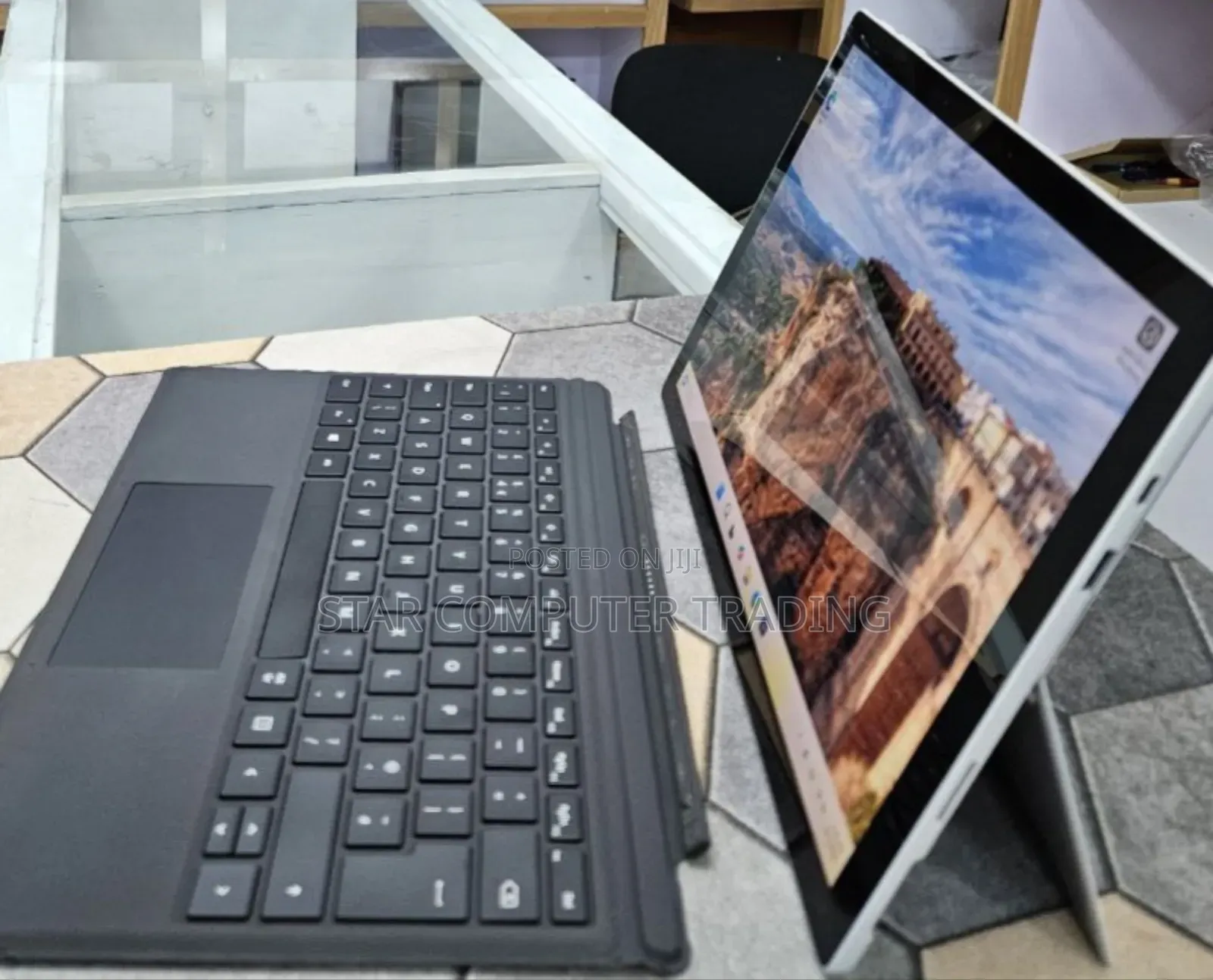 New Laptop Microsoft Surface Pro 7+ 16GB Intel Core i7 SSD 256GB