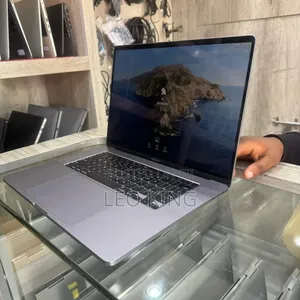 New Laptop Apple MacBook Pro 2019 32GB Intel Core i9 SSD 32GB