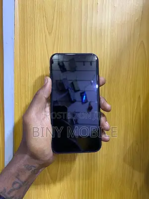 Apple iPhone XR 64 GB Black