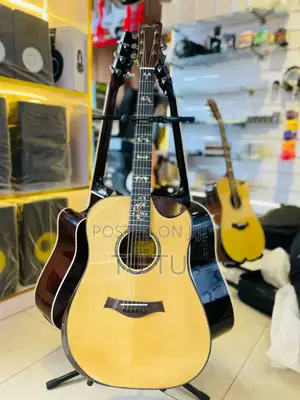 Guitar Yamaha F6000