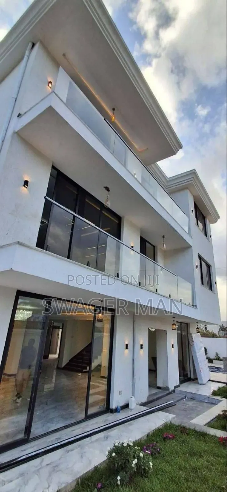 Furnished 8bdrm Townhouse/Terrace in Sumit 72, Yeka for sale