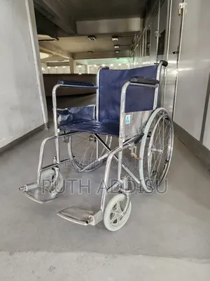 ዩዝድ Wheelchair Foldable Strong Almost New Wheelchair