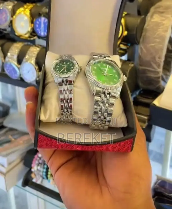 Pair of Silver-Toned Metal Quartz Watches for Couples