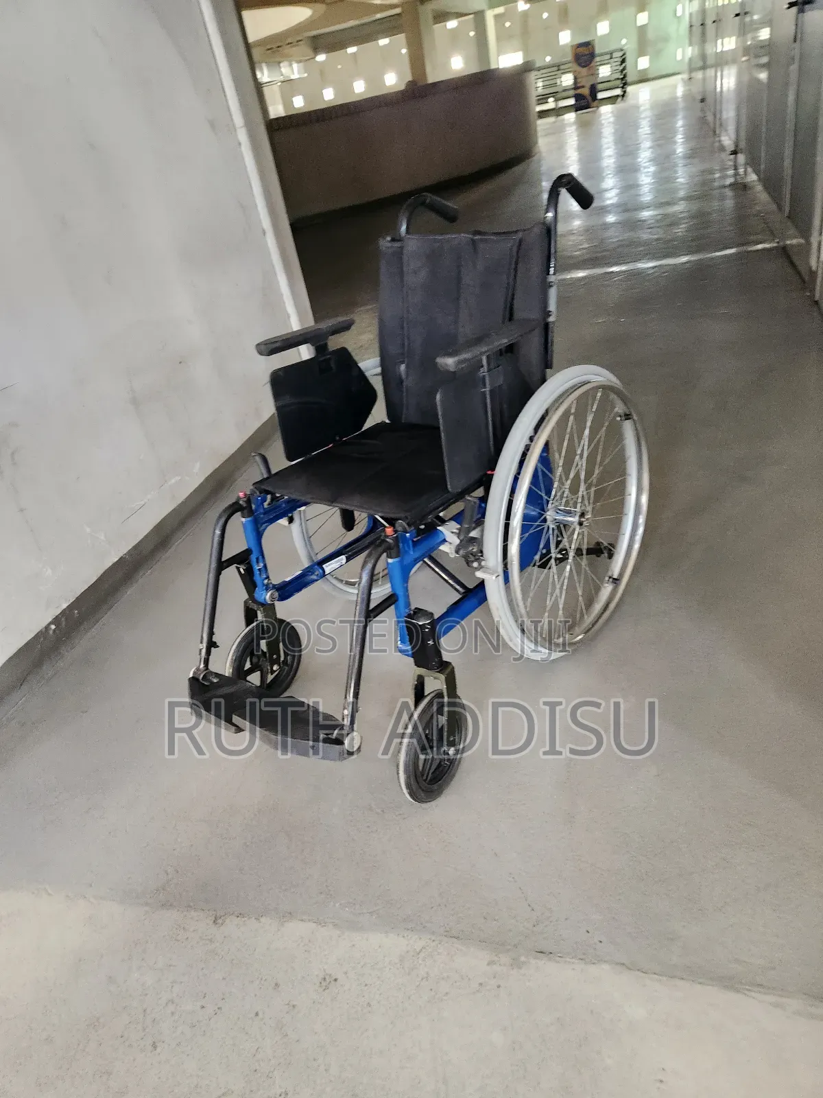 Foldable Wheelchair ዊልቸር ኖርማል ጠንካራ Wheelchair Safe and Strong European