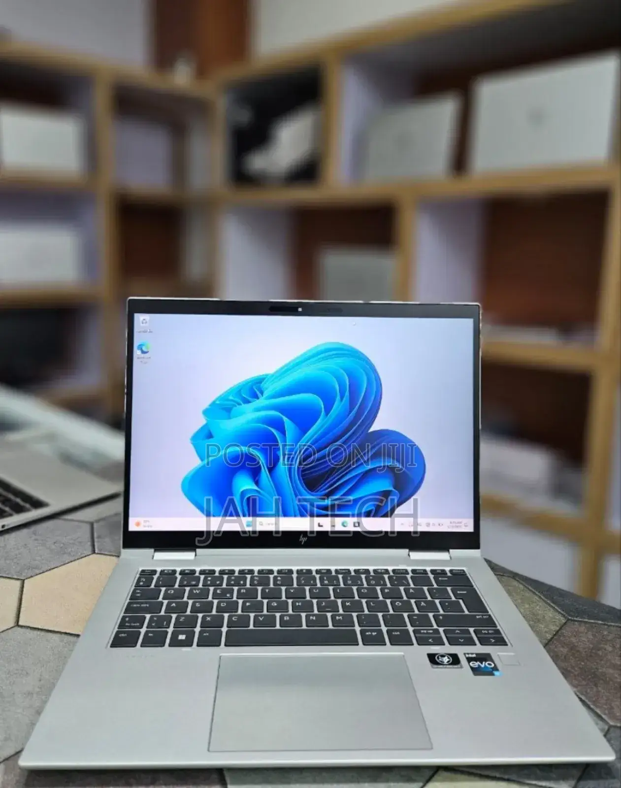 New Laptop HP EliteBook x360 1040 G9 16GB Intel Core i5 SSD 512GB